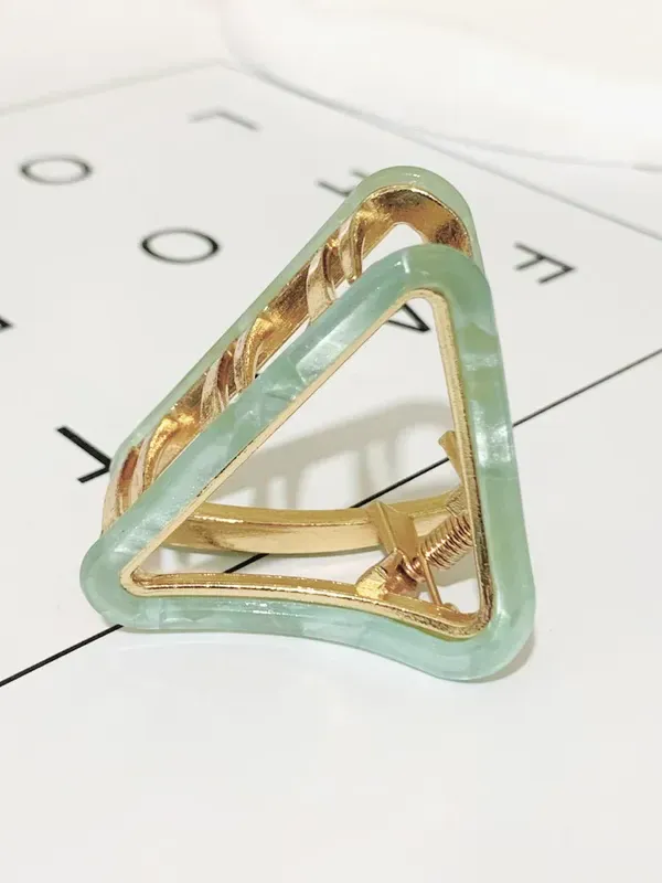 27 Triangle Hair Clip