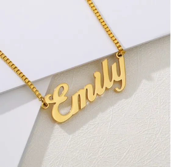 Bold Pendant Name Necklace