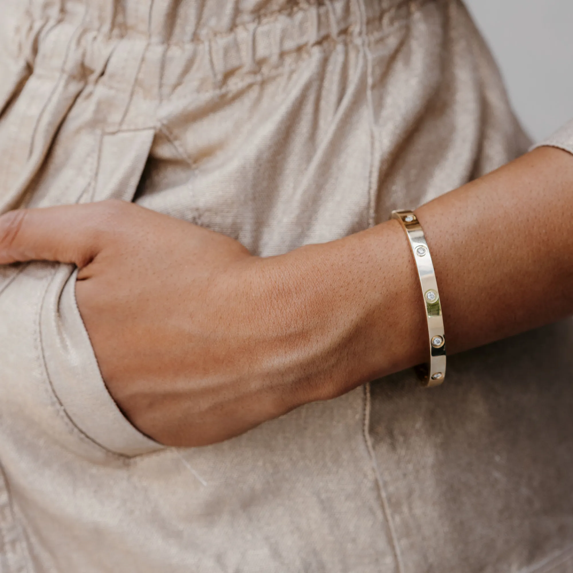 Burnished 5 Diamond Bangle Bracelet