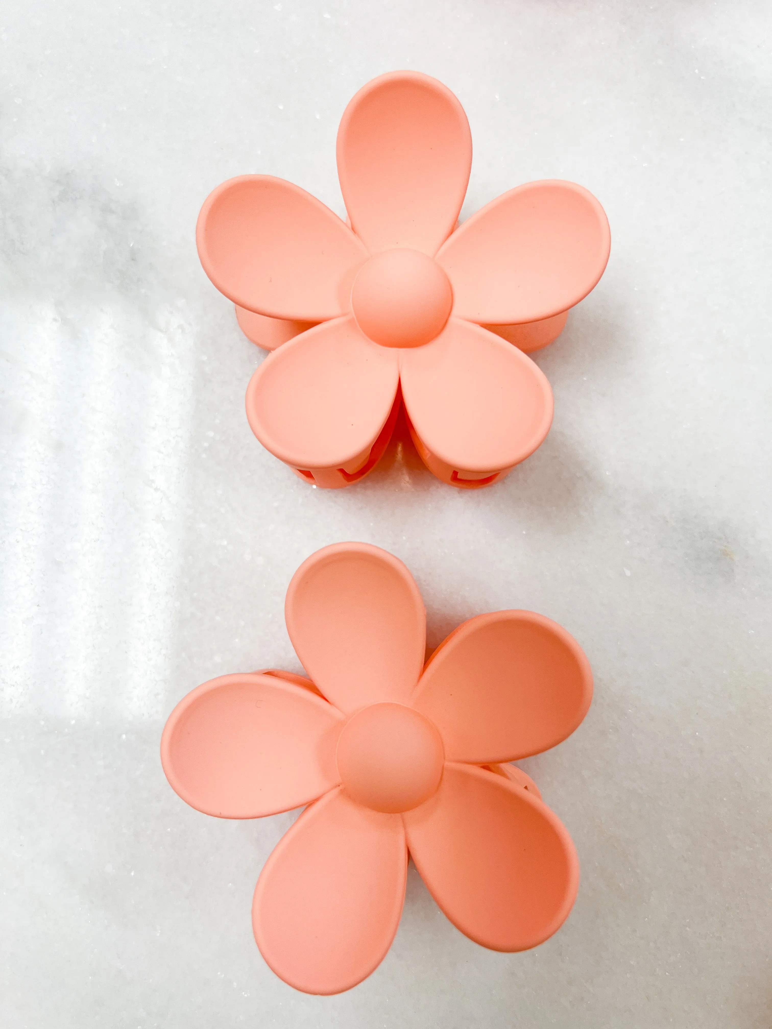 Daisy Hair Clips// 18 Colors