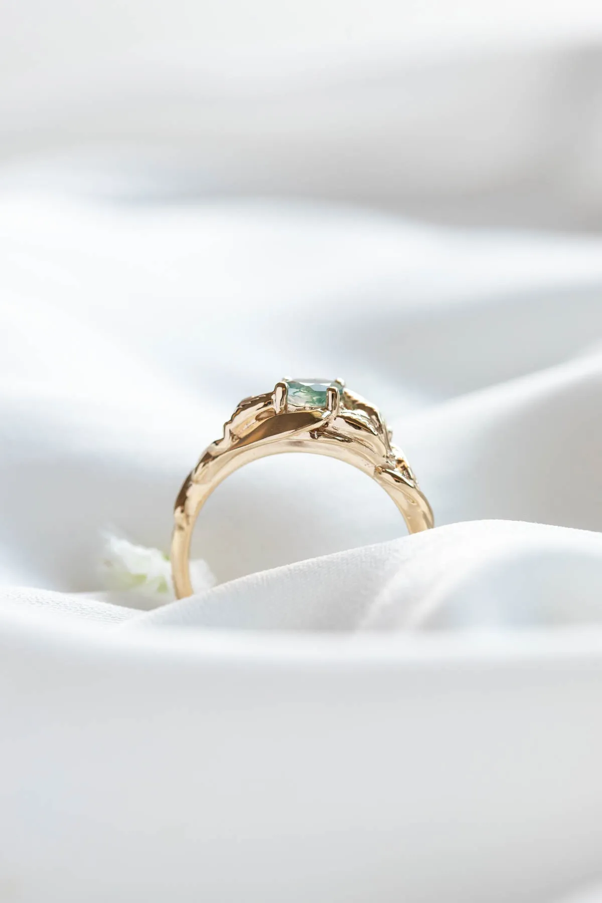 Delicate engagement ring with unique moss agate / Azalea