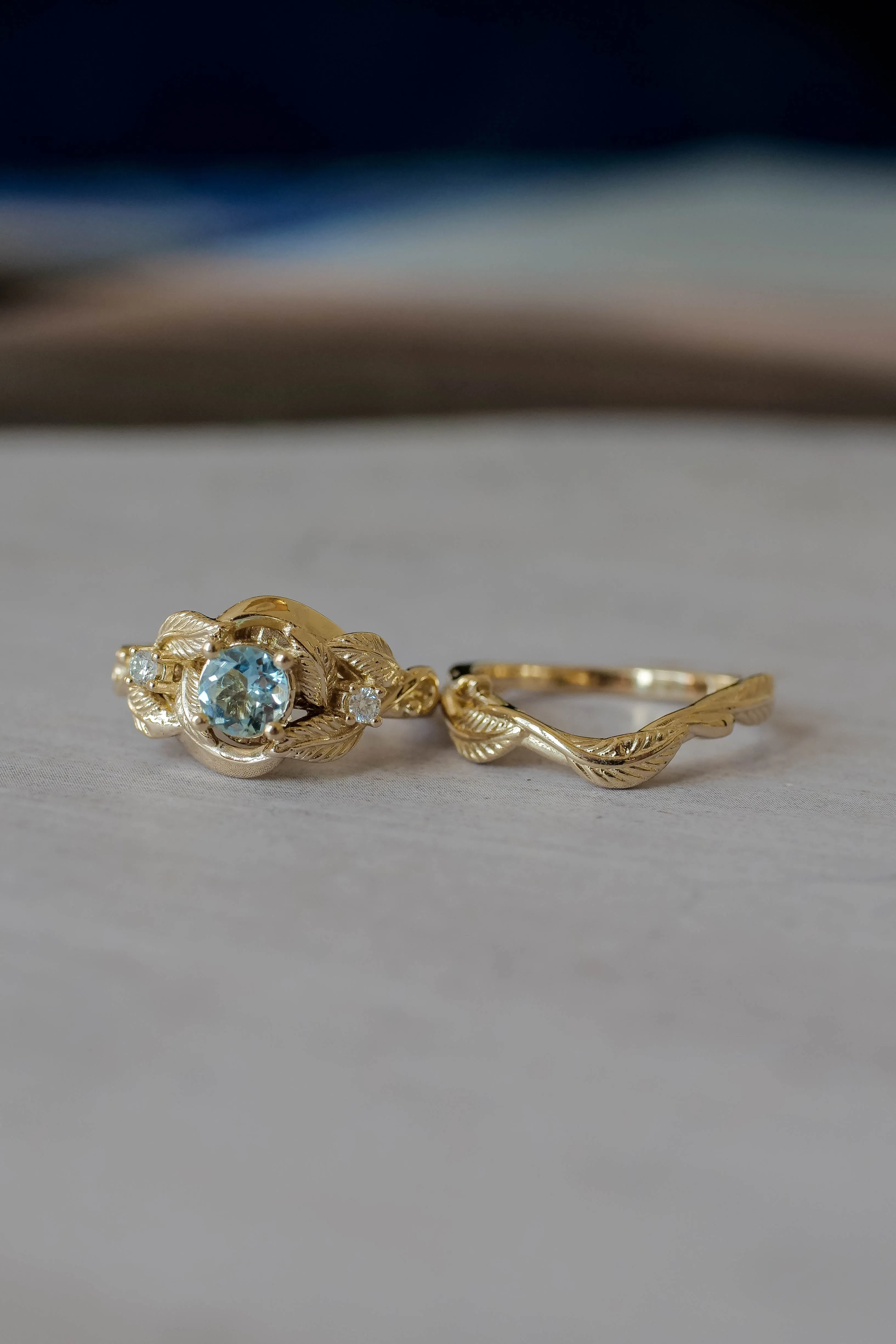 Leaves and vine bridal ring set with aquamarine / Azalea