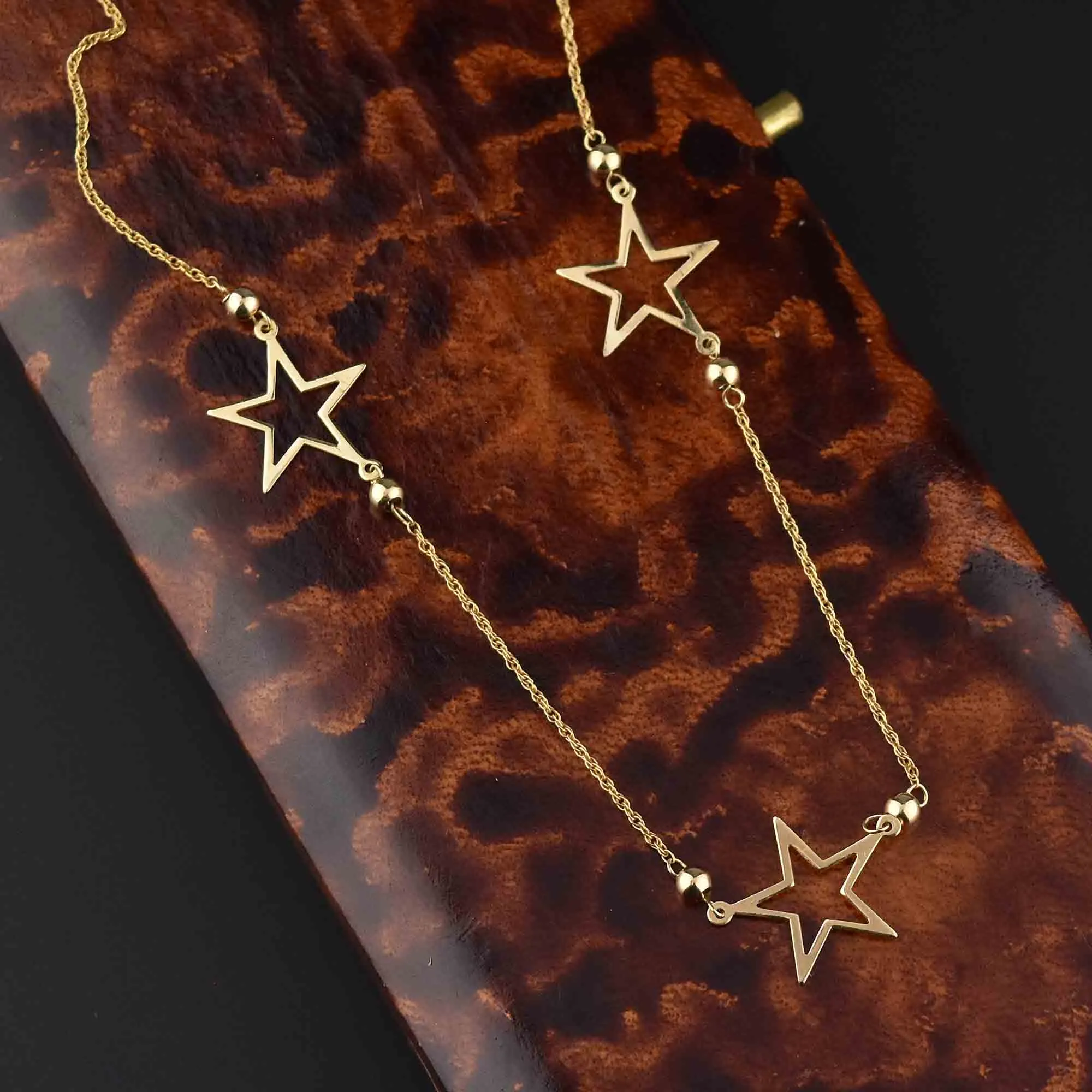 Vintage 14K Gold Minimalist Cutout Star Necklace