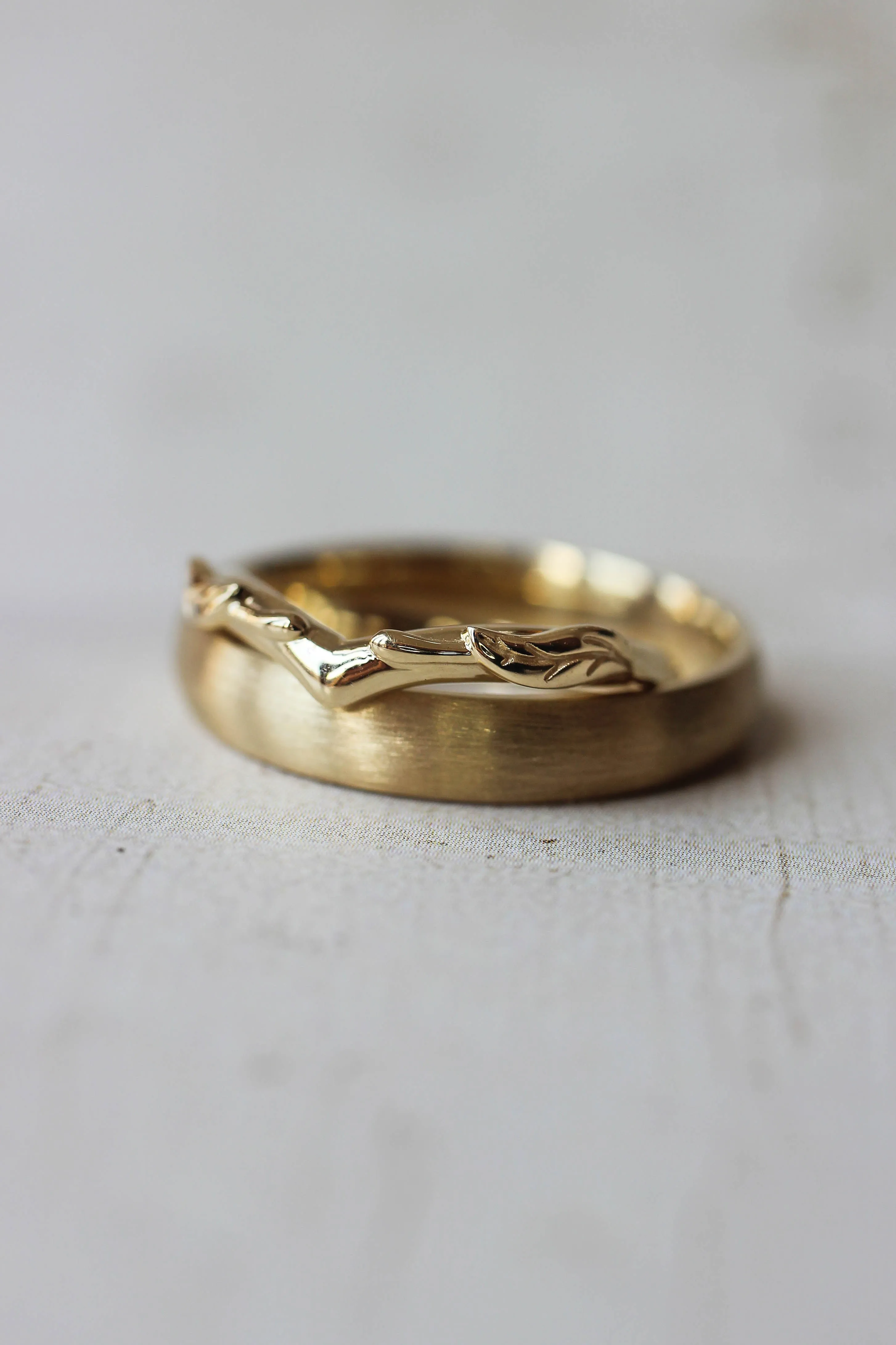 Wisteria | simple matching wedding band