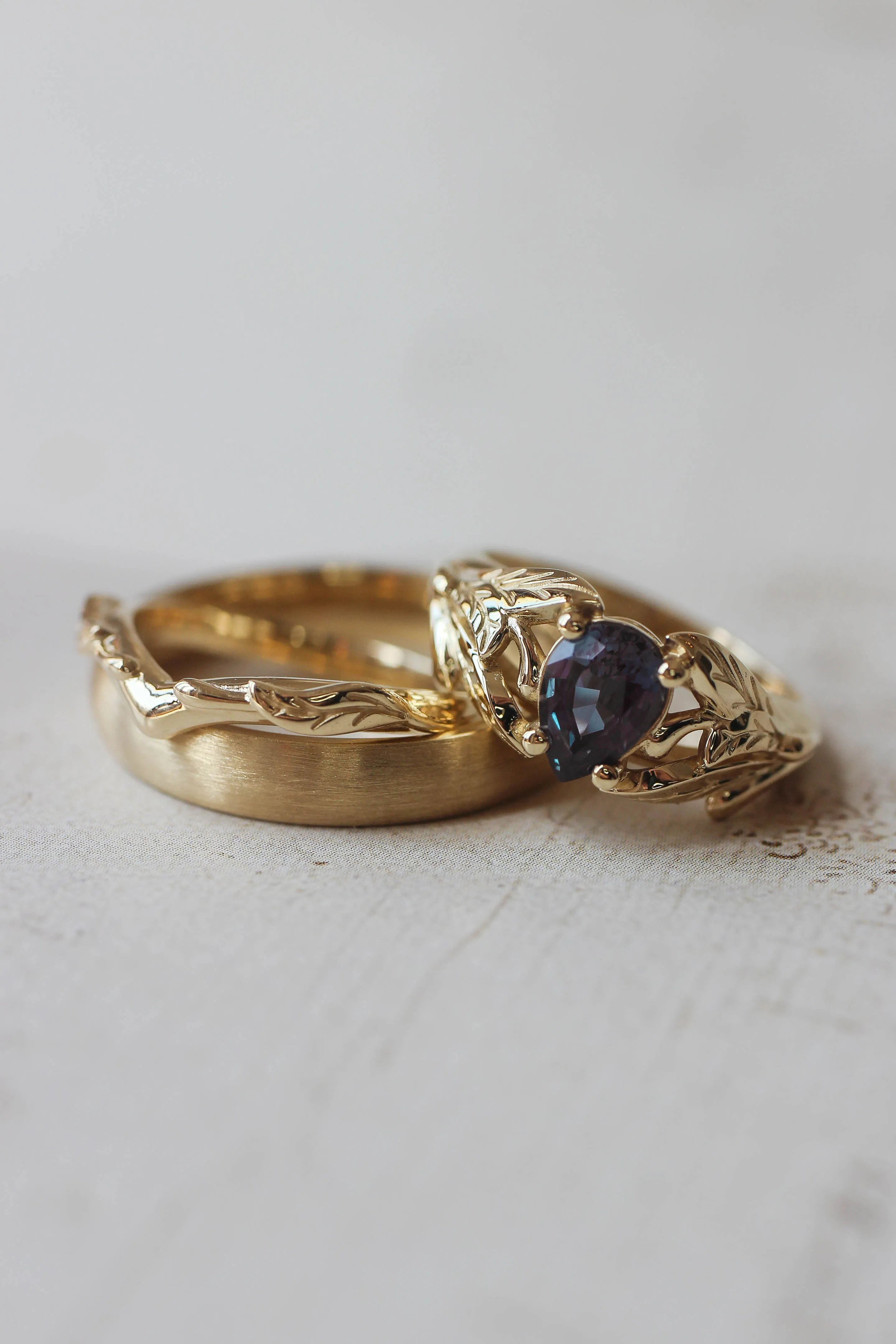 Wisteria | simple matching wedding band